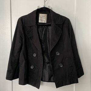 Black crop jacket with buttons